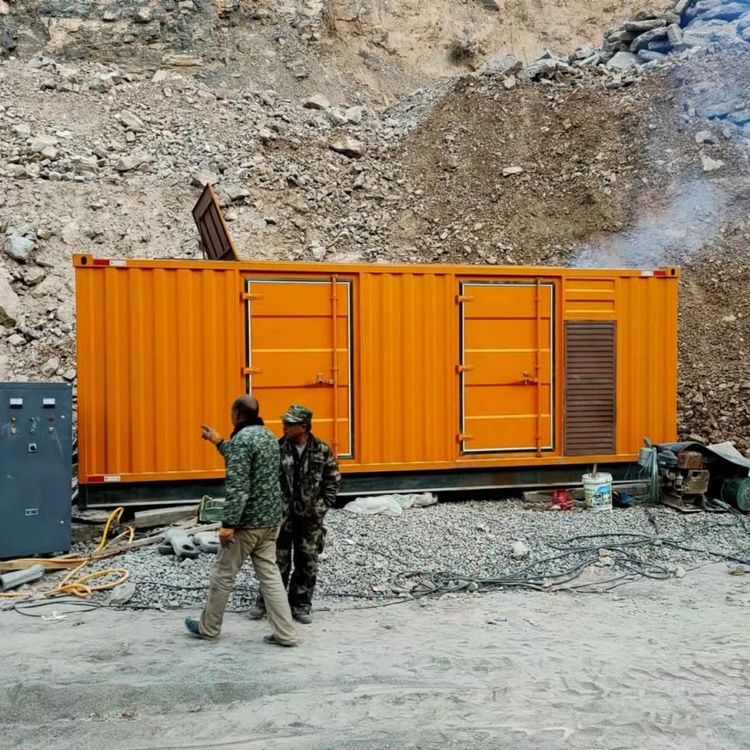 云霄如何选择适合自己的 800KW 柴油发电机组?