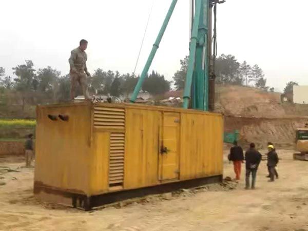 云霄如何判断水冷式机油散热器密封件是否需要更换?